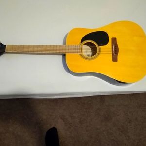 I am selling my guitar